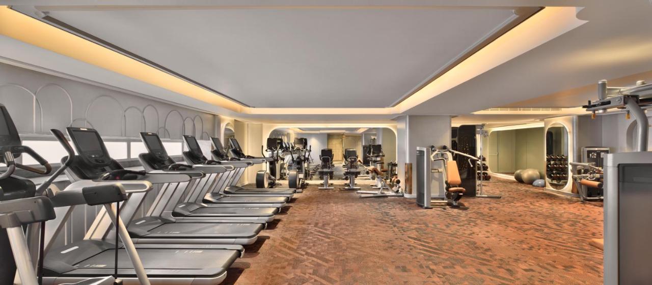 Taj Mahal, Hotel 5*